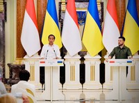Jokowi Undang Langsung Zelensky Hadir di KTT G20 Bali