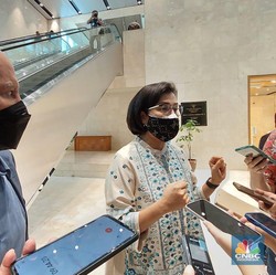 Cara Asik Sri Mulyani Ajarkan Anak SMP Kelola Dana Rp 3.000 T