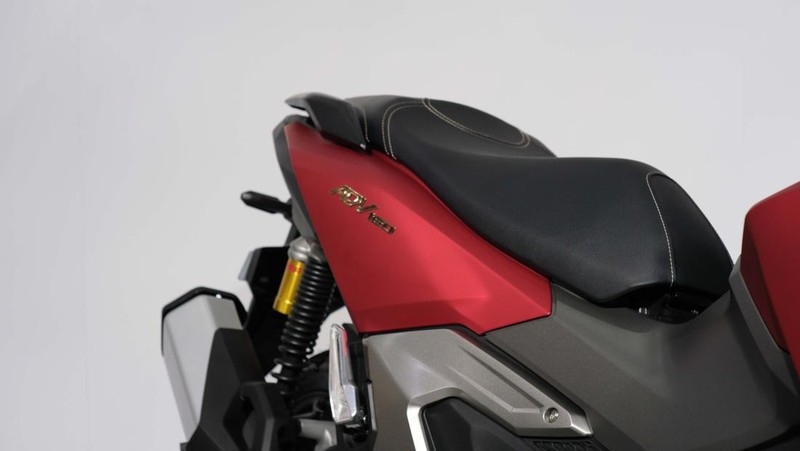 Honda ADV 160 dijual dengan dua tipe ABS dan CBS dan total 6 varian warna. (Dok: Astra Honda Motor)