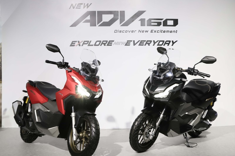 Honda ADV 160 dijual dengan dua tipe ABS dan CBS dan total 6 varian warna. (Dok: Astra Honda Motor) Honda ADV 160 dijual dengan dua tipe ABS dan CBS dan total 6 varian warna. (Dok: Astra Honda Motor)