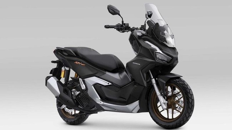 Honda ADV 160 dijual dengan dua tipe ABS dan CBS dan total 6 varian warna. (Dok: Astra Honda Motor) Honda ADV 160 dijual dengan dua tipe ABS dan CBS dan total 6 varian warna. (Dok: Astra Honda Motor)