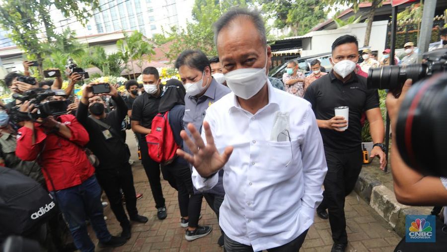 Peti jenazah almarhum Menteri Pendayagunaan Aparatur Negara dan Reformasi Birokrasi Tjahjo Kumolo di RS Abdi Waluyo, Jakarta, Jumat (1/7/2022). (վ/Andrean Kristianto)