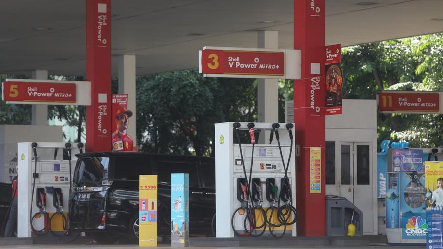 Pom bensin Shell Gatot Subroto, Jakarta, Jumat (1/7/2022). (վ/Andrean Kristianto)