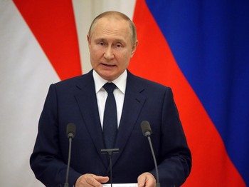 Putin Buka Suara soal Kematian Ratu Elizabeth, Beri Pesan Ini
