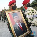 Potret Upacara Militer Iringi Pemakaman Tjahjo Kumolo