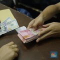 Rupiah Masih Dibayangi AS, Dolar Dibuka Naik ke Rp16.575