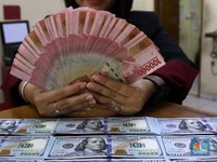 Enam Hari Beruntun Rupiah Loyo, Dolar Naik Jadi Rp 16.125