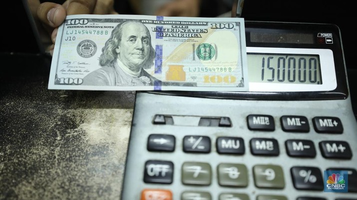 Ilustrasi dolar Amerika Serikat (AS). Ilustrasi dolar Amerika Serikat (AS). (CNBC Indonesia/ Tri Susilo)