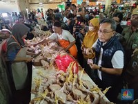 Aneh, Menteri Jokowi Malah Ingin Harga Sembako Terbang