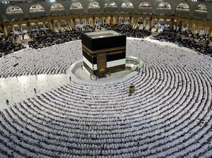 Otoritas Masjidil Haram Larang Bawa Stroller Bayi di Pelataran Kabah