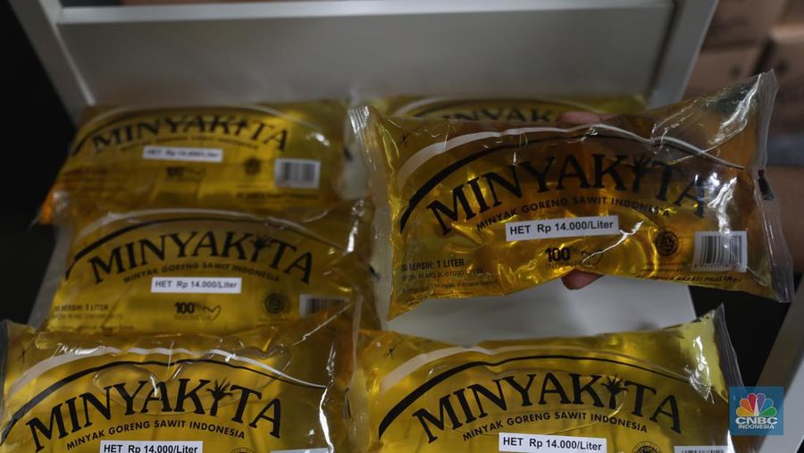 Minyak goreng kemasan rakyat (Minyakita). (CNBC Indonesia/ Muhammad Sabki)
