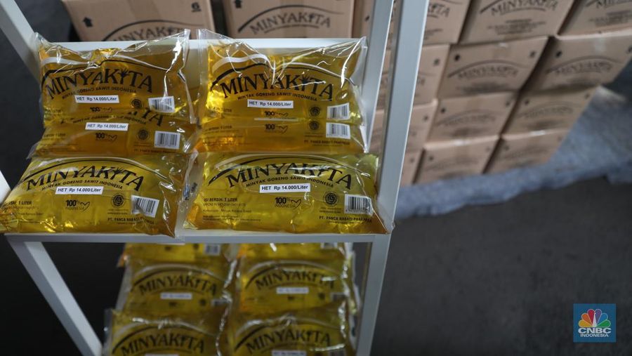 Minyak goreng kemasan rakyat (Minyakita). (CNBC Indonesia/ Muhammad Sabki)