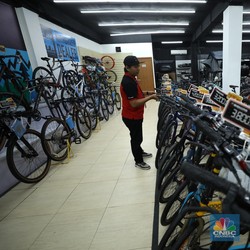 Borong Sekarang! Harga Sepeda & Sparepart Ada yang Diskon 80%