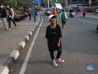 Adu Fashion Gaya 'Bonge' di Citayam Fashion Week