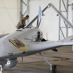 Ukraina Pakai Drone Turki, Rusia dari Iran, Siapa Unggul?