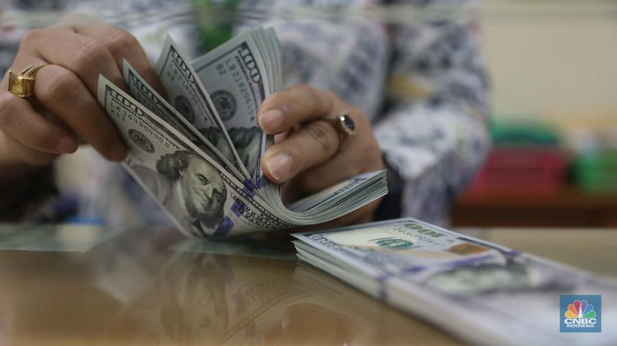 Ilustrasi dolar Amerika Serikat (USD). (վ/ Muhammad Sabki)