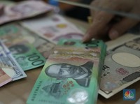 Asia Kebakaran Hebat, Rupiah Paling Babak Belur