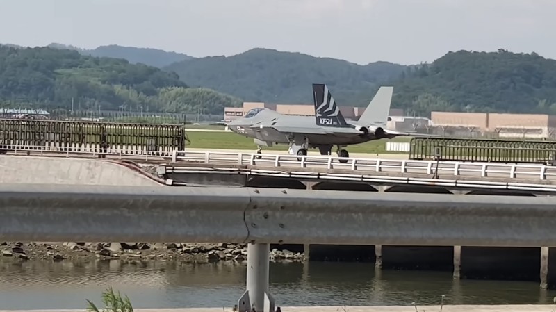 Pesawat KF-21 (Tangkapan Layar via Youtube @Korea Defense Blog)