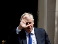 Boris Johnson: Jerman Ingin Ukraina Menyerah ke Rusia