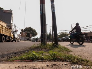 Misi Mulia Anwar Pukul Tiang Listrik demi Pedagang Tak Kesiangan