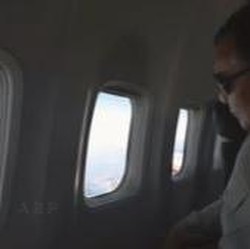 Tangis Prabowo Pecah Kala Disambut Jet Tempur Lanud Iswahjudi