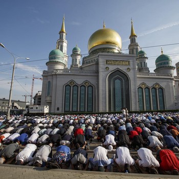 Potret Salat Iduladha dari Berbagai Negara