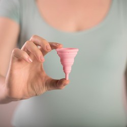 3 Bahaya Ngeri Hubungan Seks saat Menstruasi, Jangan Dicoba!