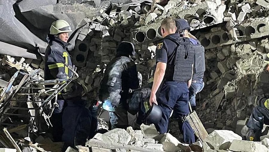 Rescue operation is underway after a missile strike, amid Russia's invasion of Ukraine, at a location given as Chasiv Yar, Ukraine, in this handout image released July 10, 2022. Donetsk region governor Pavlo Kyrylenko/Handout via REUTERS ATTENTION EDITORS    THIS IMAGE HAS BEEN SUPPLIED BY A THIRD PARTY. NO RESALES. NO ARCHIVES. MANDATORY CREDIT.