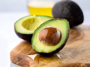 7 Buah yang Atasi Kolesterol Naik usai Kalap Makan Daging saat Lebaran