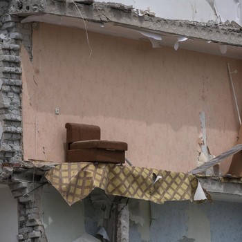 Perang Masih Ngeri, Potret Rumah Warga Ukraina Dirudal Rusia
