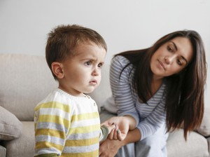 Pentingnya Orang Tua Ngobrol dengan Anak