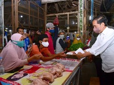 Hore! Jokowi Isyaratkan Tambah Besaran Bansos, Jadi Berapa?