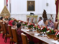 Bos OJK Baru Dilantik 20 Juli, OJK Lama Pamit ke Jokowi
