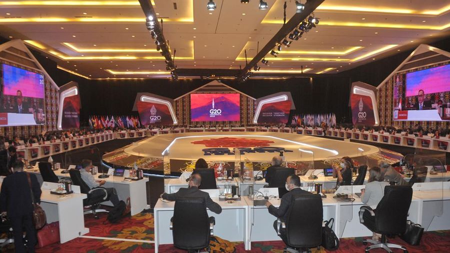 Suasana Pertemuan Finance and Central Bank Deputies (FCBD) G20 di Nusa Dua, Bali, Rabu (13/7/2022). Pertemuan tersebut berlangsung 13-14 Juli 2022 untuk membahas tujuh agenda utama menyangkut ekonomi global, kesehatan dan keuangan. ANTARA FOTO/POOL/Nyoman Budhiana.