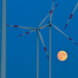 Melihat Indahnya Full Buck Supermoon dari Penjuru Dunia