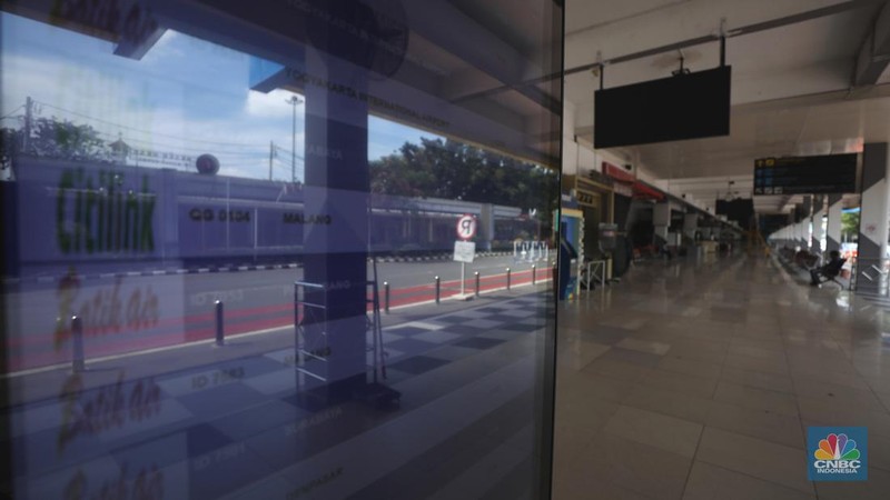 Bandara Halim Perdanakusuma. (CNBC Indonesia/Tri Susilo)