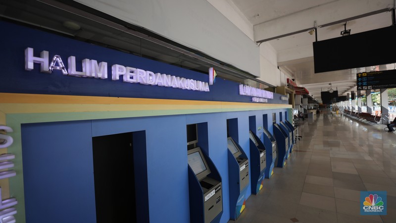 Bandara Halim Perdanakusuma. (CNBC Indonesia/Tri Susilo)
