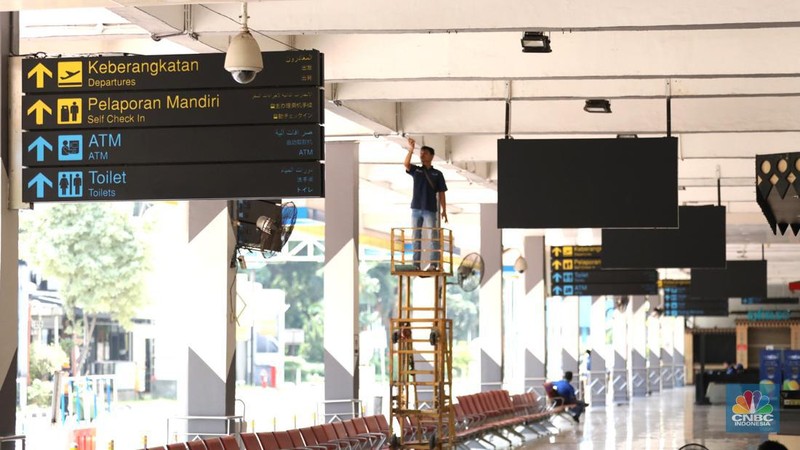Bandara Halim Perdanakusuma. (CNBC Indonesia/Tri Susilo)