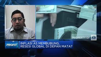 Ekonom: Rupiah Melemah, Saatnya BI Naikkan Suku Bunga 50 Bps