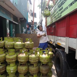 Ada Aduan Elpiji 3 Kg Langka, Jokowi: Hanya Untuk yang Miskin