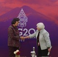 Sri Mulyani & Menkeu AS Bicara 4 Mata, Ini yang Dibahas!