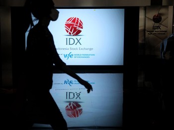 Mencekam! Detik-detik IHSG Anjlok Sampai 7%, Sempat Trading Halt