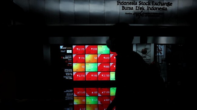 Tekanan Jual Asing Masih Besar, Sesi 1 Net Sell Rp 777,1 Miliar