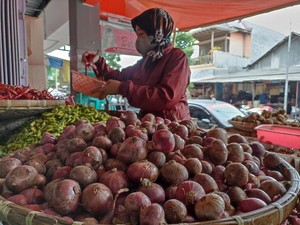 Harga Sembako Jatim 7 Oktober 2024, Bawang Merah Naik Rp 6.241