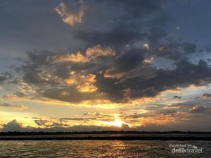 Pesona Pantai Alam Indah, Jagoannya Orang Tegal