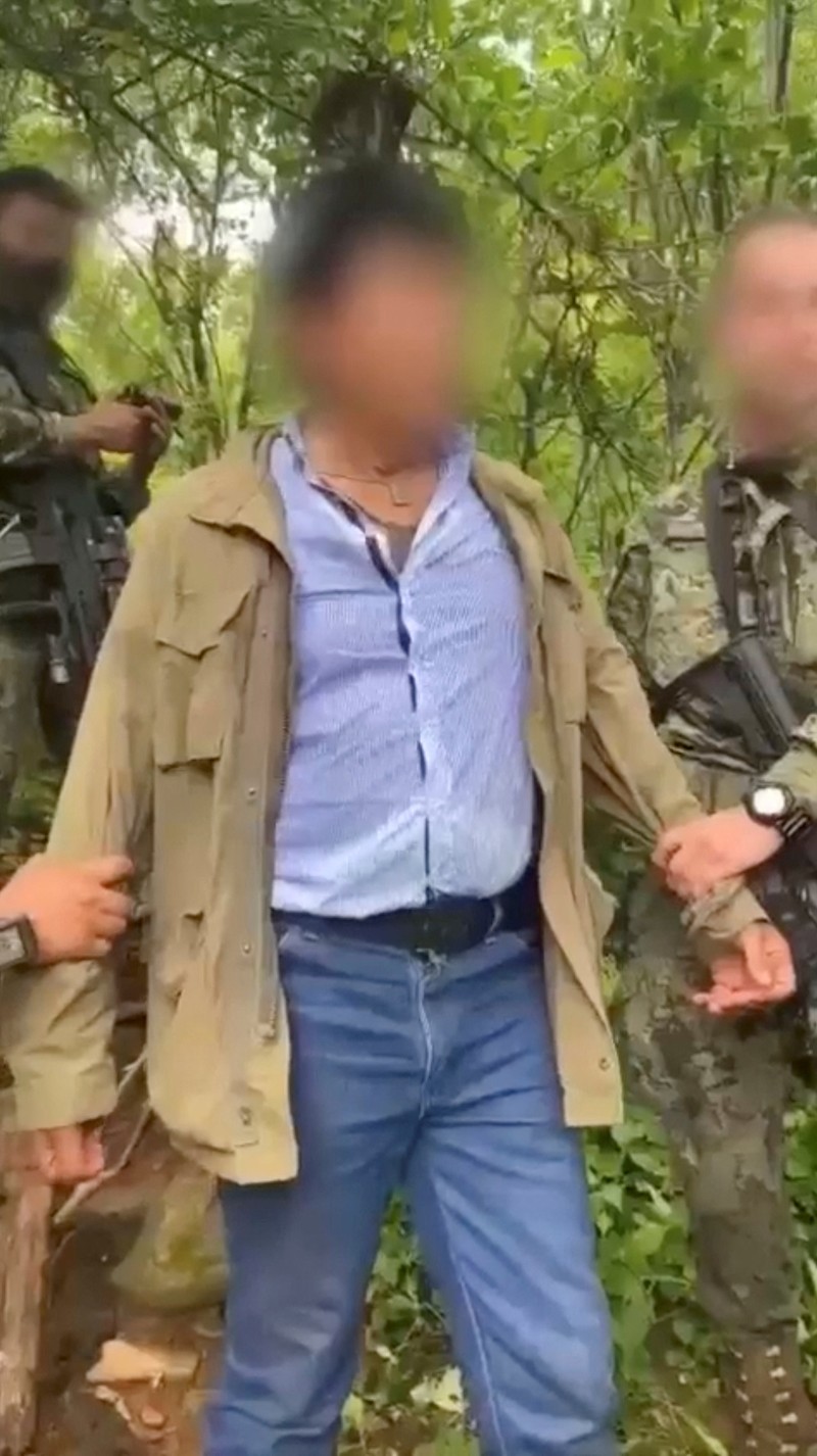 Rafael Caro Quintero, setelah ditahan, di negara bagian Sinaloa, Meksiko. (via REUTERS/MEXICAN NAVY)