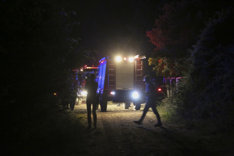 Kecelakaan Terbakar Pesawat Kargo Antonov An-12 milik perusahaan Ukraina, dekat Kavala, Yunani Api berkobar di lokasi jatuhnya pesawat kargo Antonov An-12 milik perusahaan Ukraina, dekat Kavala, Yunani, Sabtu (16/7/2022). Pesawat kargo itu dalam perjalanan dari Serbia ke Yordania. Sebelum kejadian, pesawat telah meminta izin untuk melakukan pendaratan darurat di Bandara Kavala terdekat. Tetapi pesawat tidak berhasil mencapainya. (Laskaris Tsotsas/Eurokinissi via REUTERS)