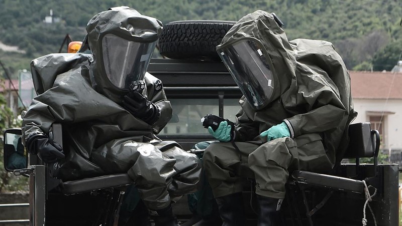 Sebuah pesawat kargo Ukraina yang membawa amunisi dari Serbia ke Bangladesh jatuh di dekat kota Kavala di utara Yunani pada Sabtu (16/7/2022) waktu setempat. (REUTERS/ALKIS KONSTANTINIDIS)