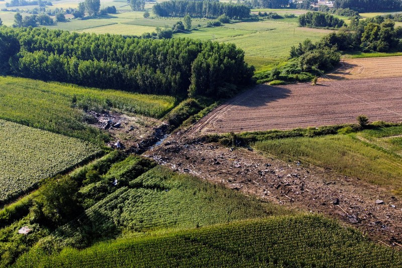 Sebuah pesawat kargo Ukraina yang membawa amunisi dari Serbia ke Bangladesh jatuh di dekat kota Kavala di utara Yunani pada Sabtu (16/7/2022) waktu setempat. (REUTERS/ALKIS KONSTANTINIDIS) Sebuah pesawat kargo Ukraina yang membawa amunisi dari Serbia ke Bangladesh jatuh di dekat kota Kavala di utara Yunani pada Sabtu (16/7/2022) waktu setempat. (REUTERS/ALKIS KONSTANTINIDIS)