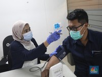 Cek! Ada Kabar Baik Bagi Anda yang Booster Pfizer-Astrazeneca